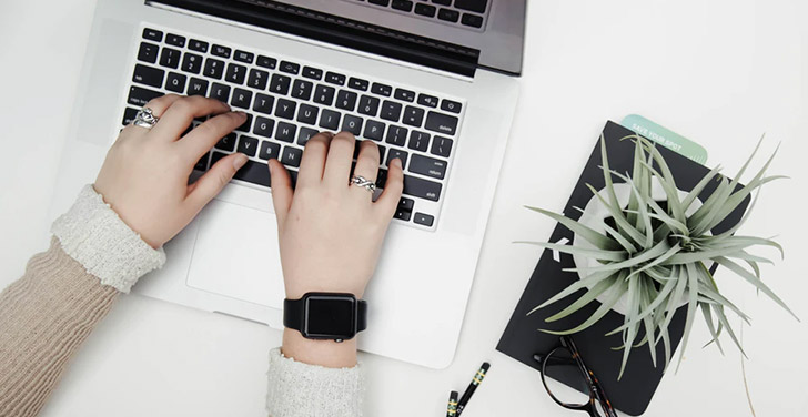 熱水袋，PVC熱水袋，暖手熱水袋，插手熱水袋，頸椎熱水袋，常州月豐塑料制品有限公司，月豐塑料